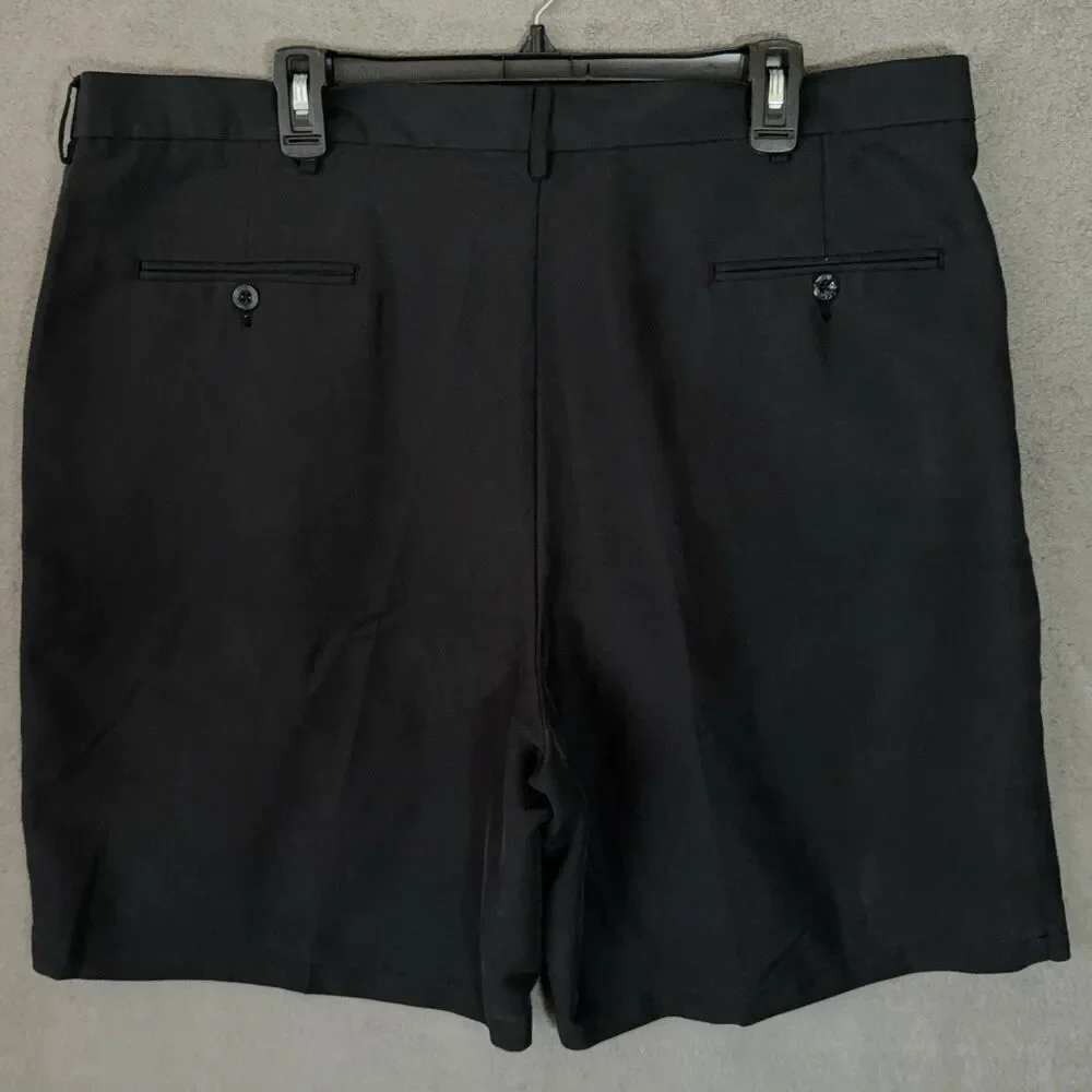Nike Golf Men Pleated Front Shorts Size 42 Black Vintage Crest Tag Rayon Blend
